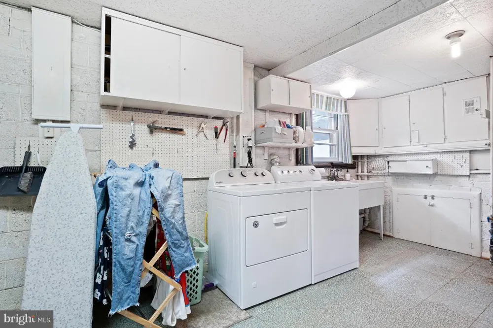 8504 SUNDALE DRIVE Silver Spring, MD 20910