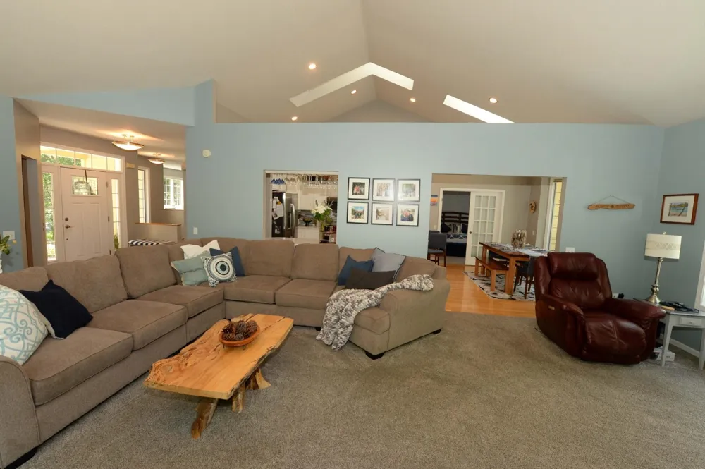 7021 Lakewood Drive Oscoda Charter Township, MI 48750