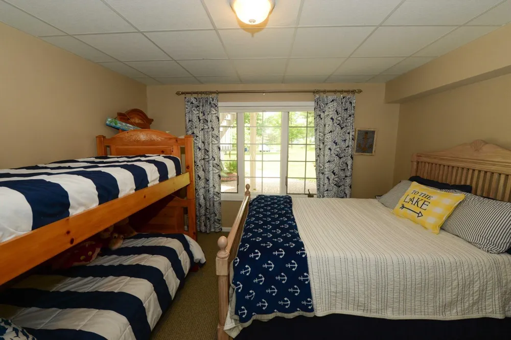 7021 Lakewood Drive Oscoda Charter Township, MI 48750
