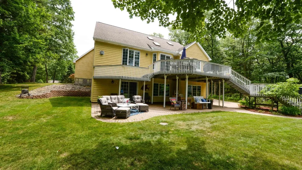 7021 Lakewood Drive Oscoda Charter Township, MI 48750
