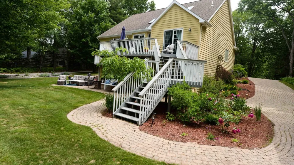 7021 Lakewood Drive Oscoda Charter Township, MI 48750