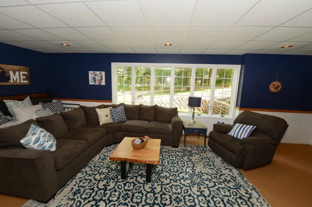 7021 Lakewood Drive Oscoda Charter Township, MI 48750