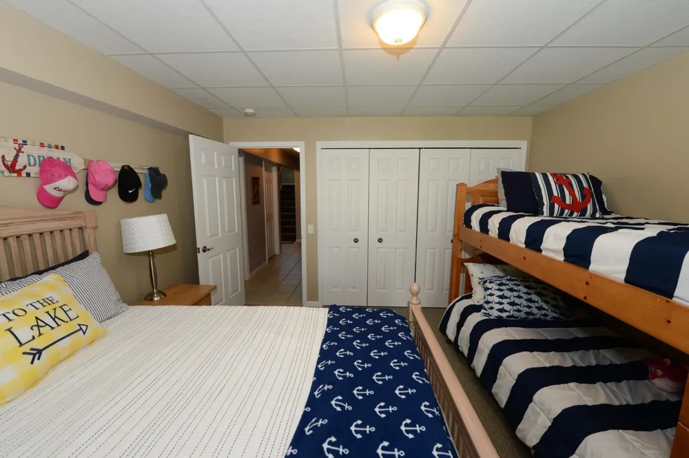 7021 Lakewood Drive Oscoda Charter Township, MI 48750