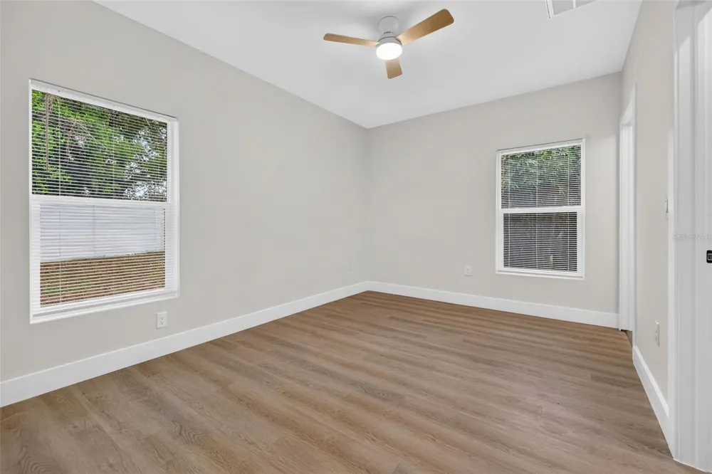 3420 10TH STREET Tampa, FL 33605
