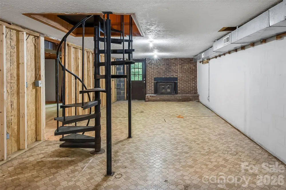 215 Fork River Road Marion, NC 28752