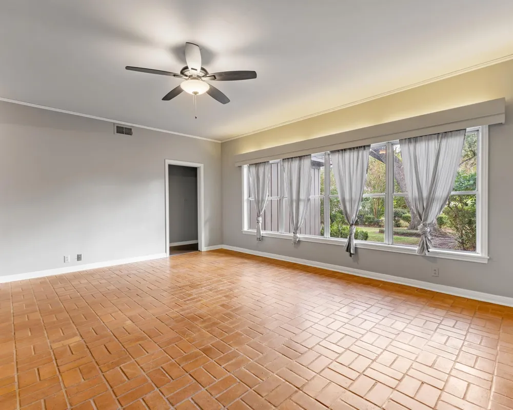 2404 Marguerite Street Bay City, TX 77414