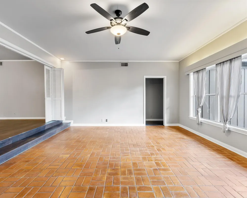 2404 Marguerite Street Bay City, TX 77414
