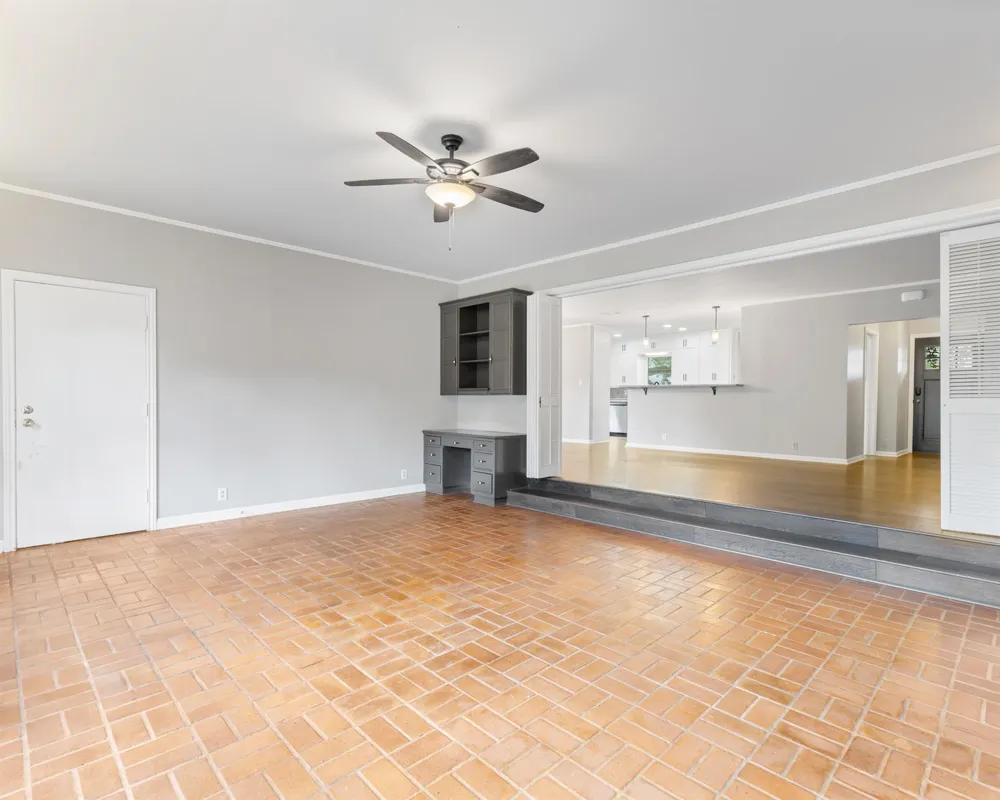 2404 Marguerite Street Bay City, TX 77414