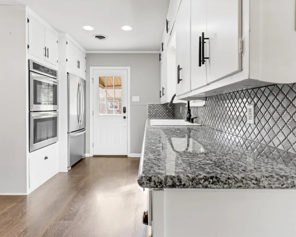 2404 Marguerite Street Bay City, TX 77414