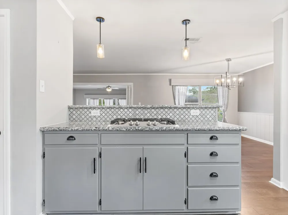 2404 Marguerite Street Bay City, TX 77414