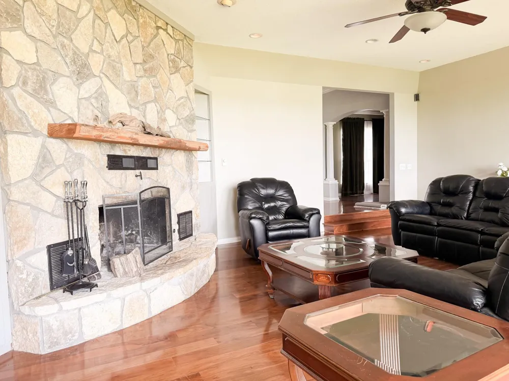 852 Lcr 894 Jewett, TX 75846