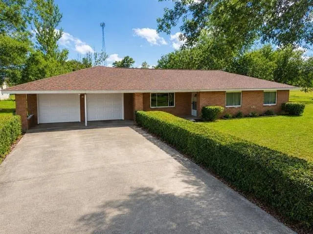 669 W Fm 1004 Kirbyville, TX 75956