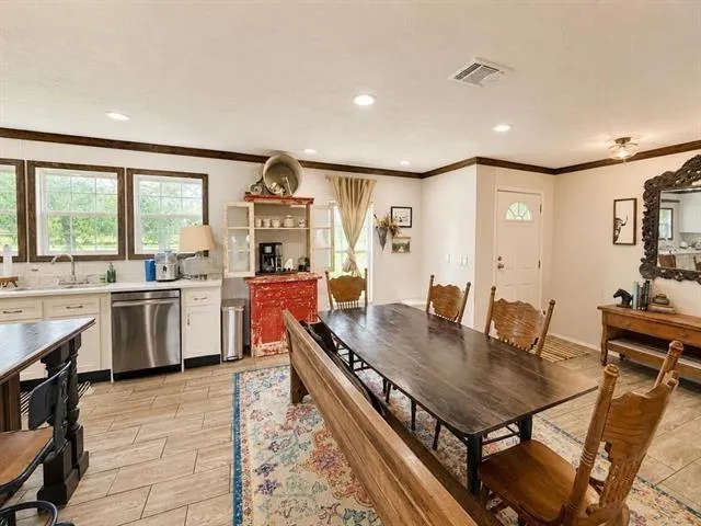 669 W Fm 1004 Kirbyville, TX 75956