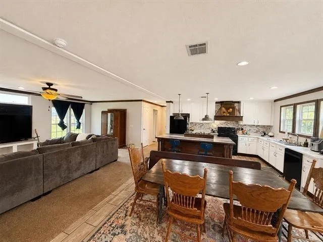 669 W Fm 1004 Kirbyville, TX 75956