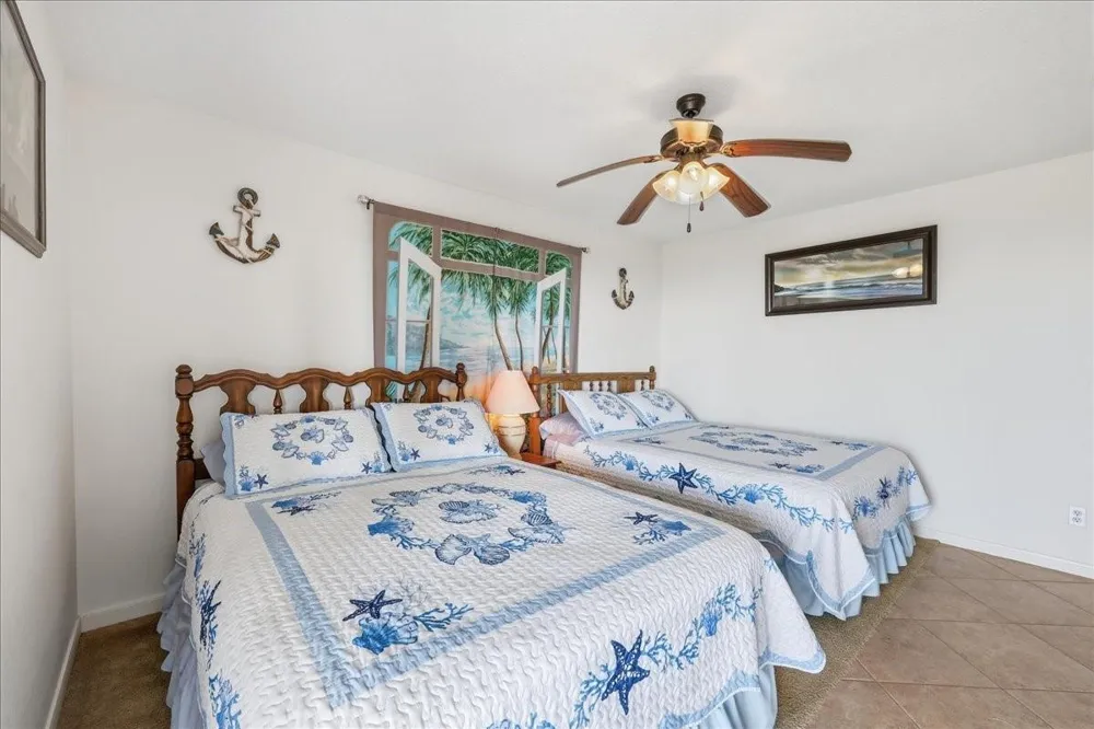 1008 Rollover Circle Gilchrist, TX 77617