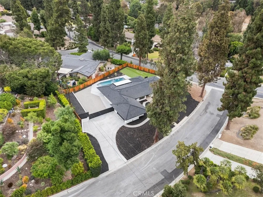 2000 Redondo Fullerton, CA 92835