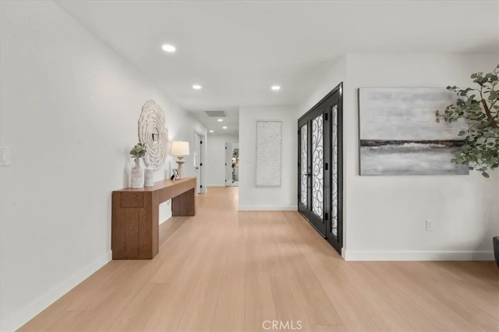 2000 Redondo Fullerton, CA 92835