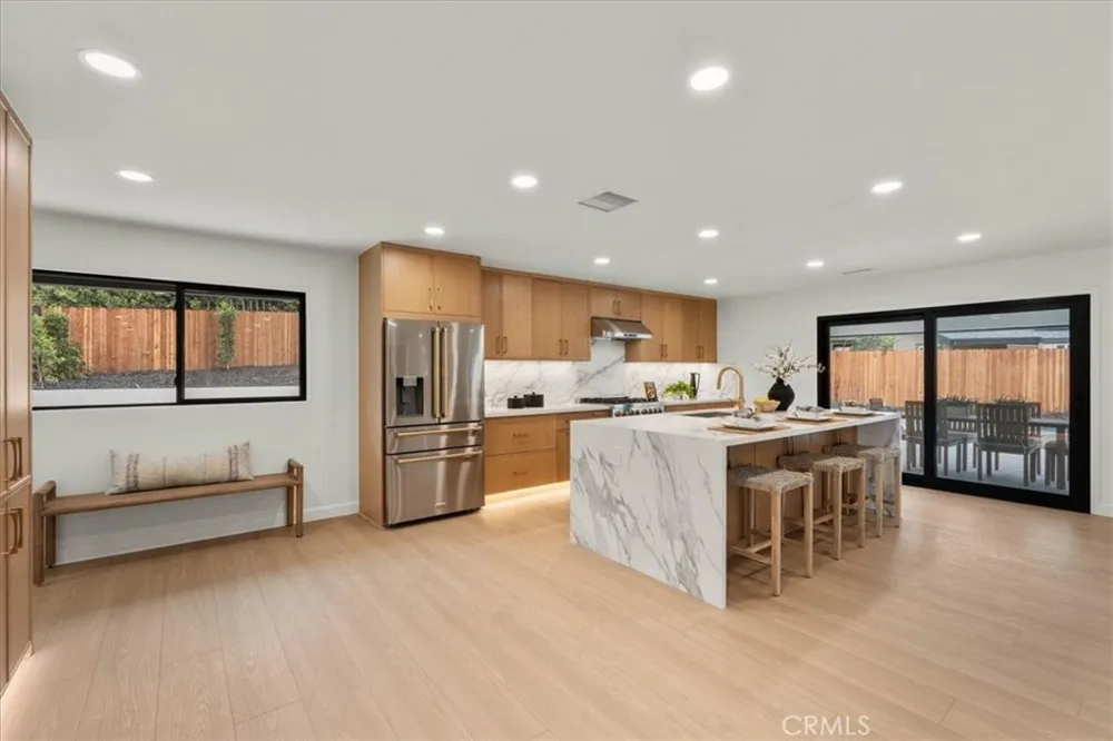 2000 Redondo Fullerton, CA 92835