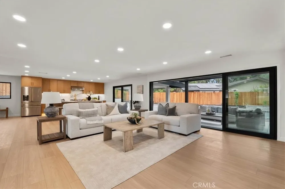 2000 Redondo Fullerton, CA 92835