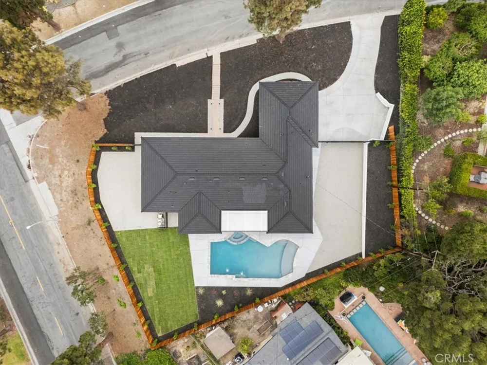 2000 Redondo Fullerton, CA 92835