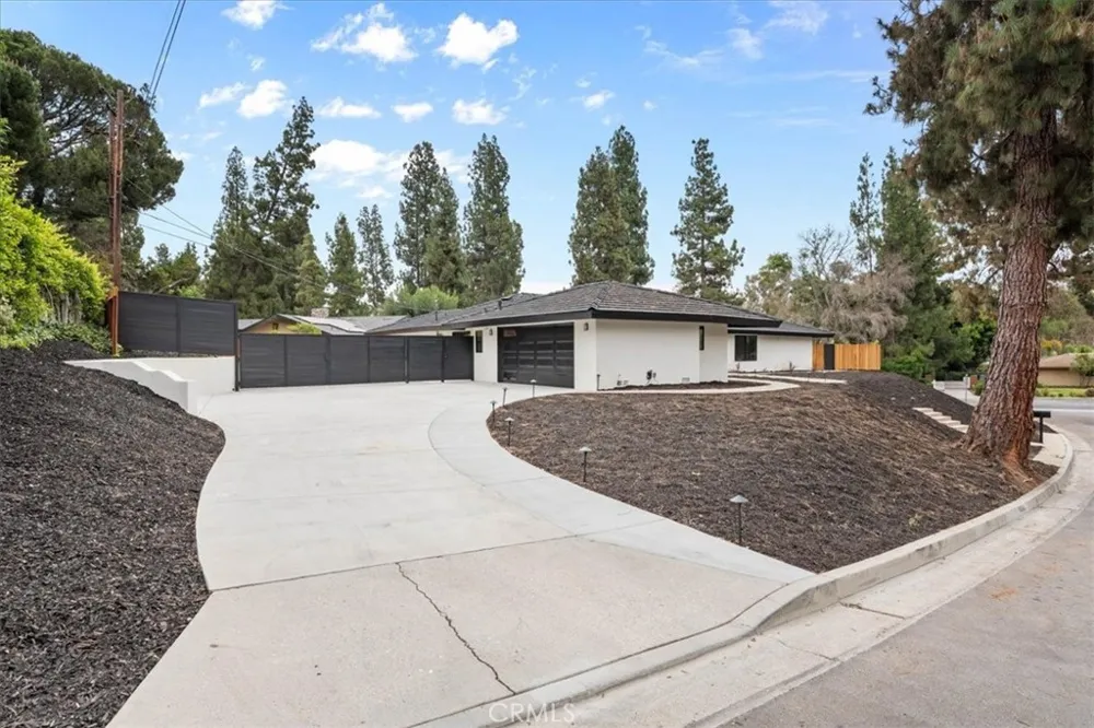2000 Redondo Fullerton, CA 92835