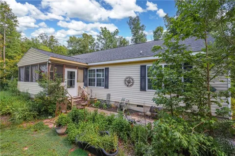 2311 Chrisco Road W