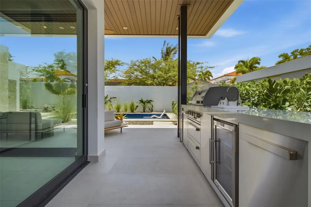 241 CAMINO DEL JAGUEY Dorado, PR 00646
