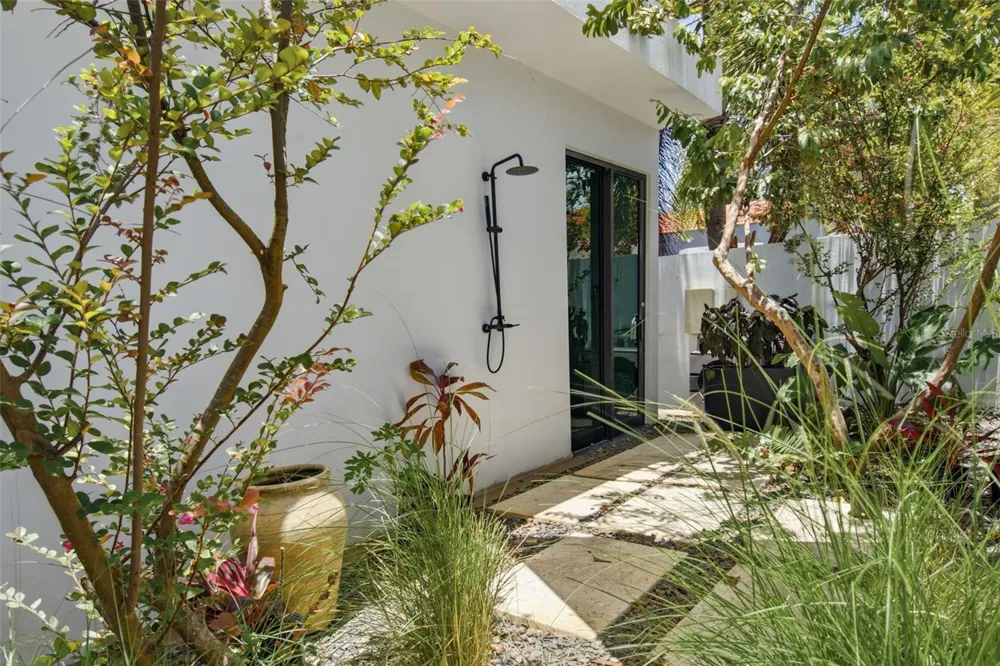 241 CAMINO DEL JAGUEY Dorado, PR 00646