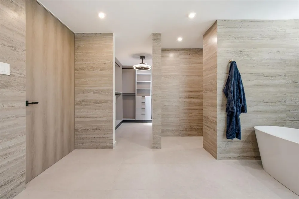 241 CAMINO DEL JAGUEY Dorado, PR 00646