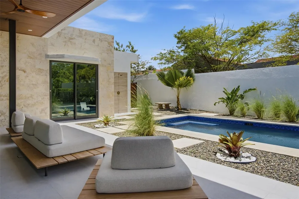241 CAMINO DEL JAGUEY Dorado, PR 00646