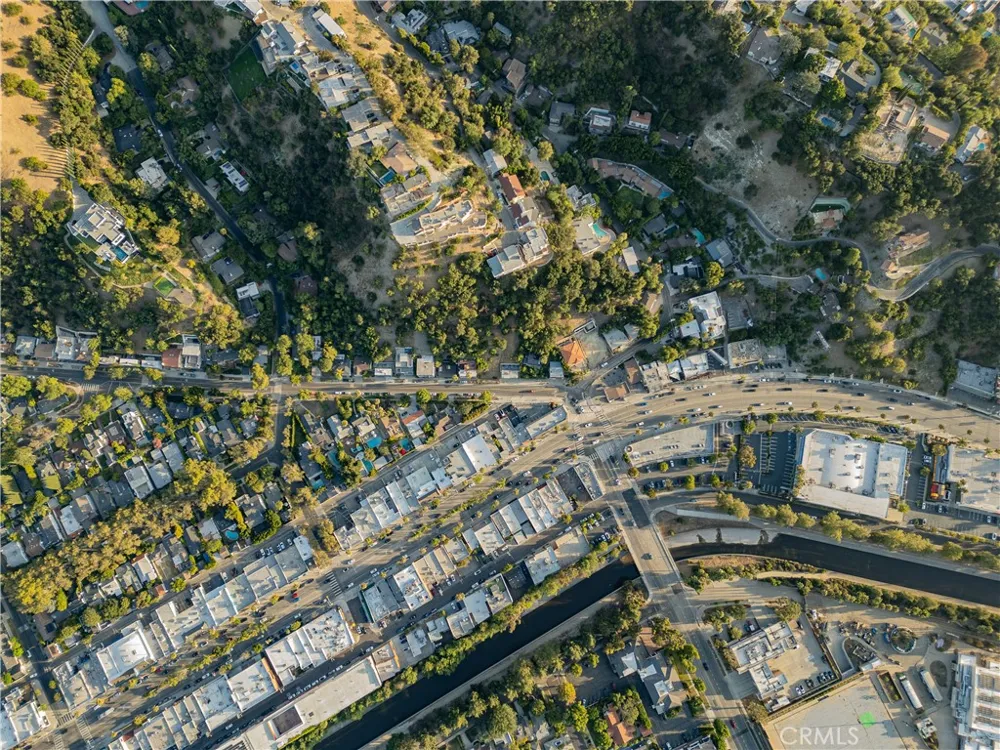 12448 Laurel Terrace Drive Studio City, CA 91604