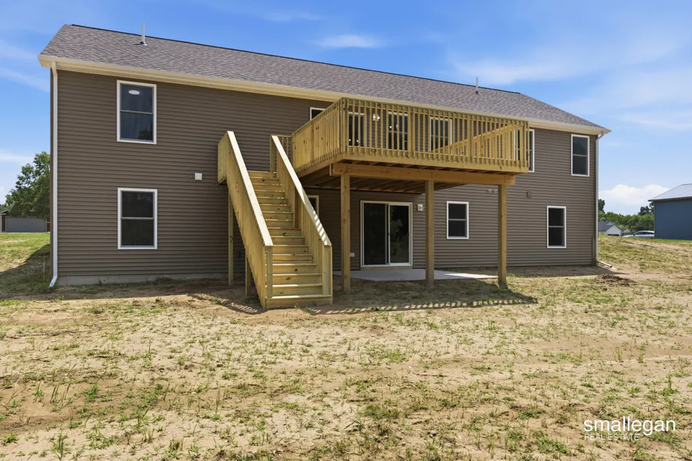 13881 Meadow Oak Drive NE Oakfield Township, MI 48838