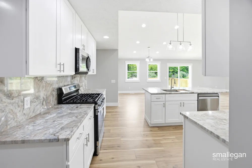 13881 Meadow Oak Drive NE Oakfield Township, MI 48838