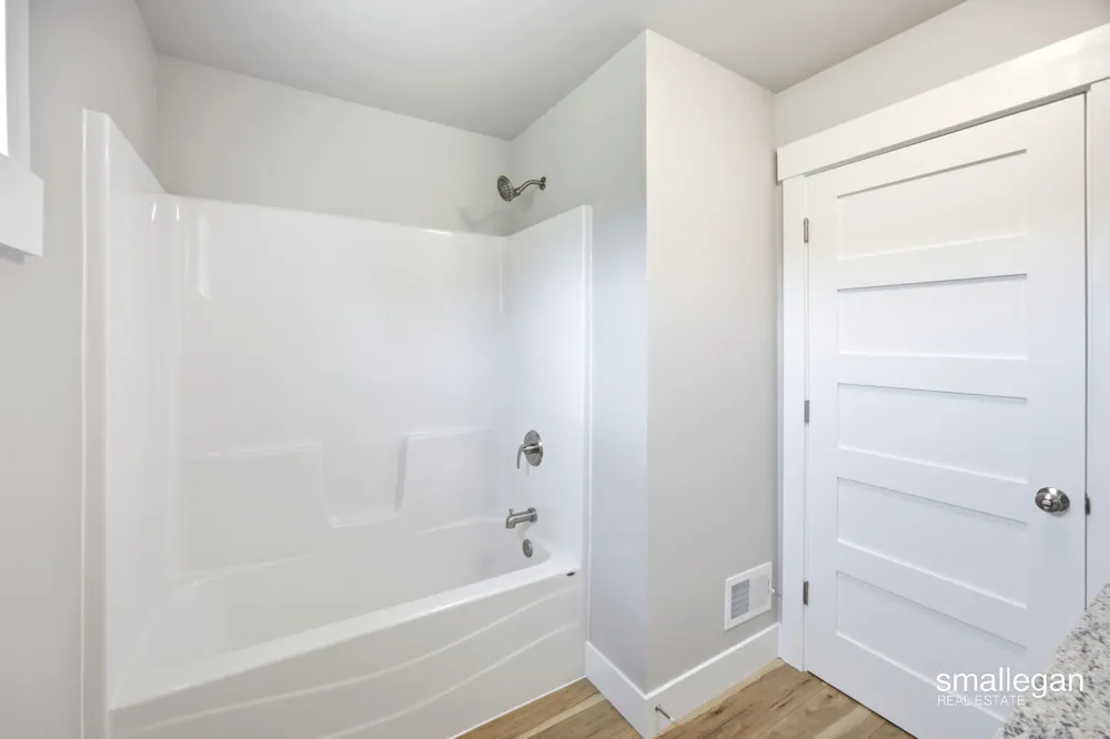 13881 Meadow Oak Drive NE Oakfield Township, MI 48838