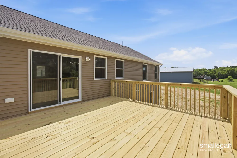 13881 Meadow Oak Drive NE Oakfield Township, MI 48838