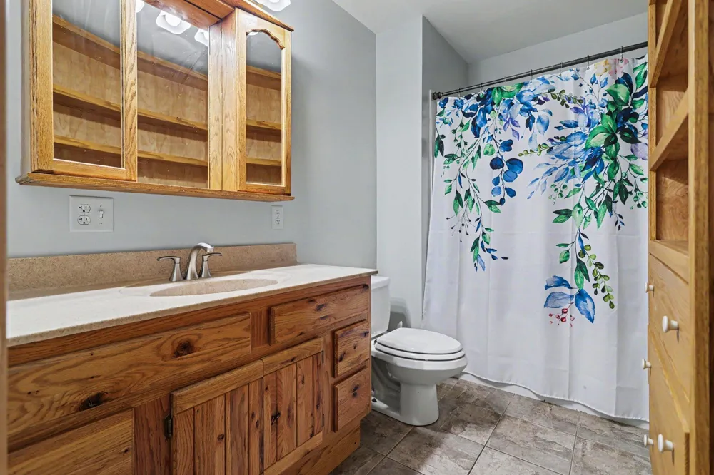 9411 Evart Road Maple Grove Township, MI 49073