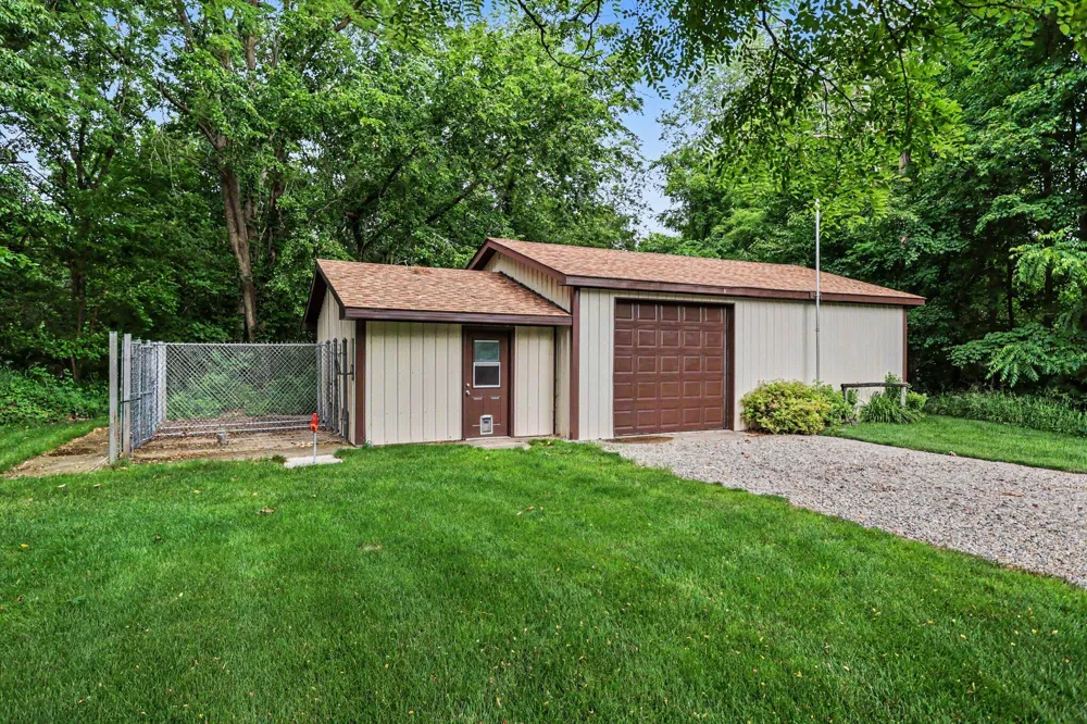 9411 Evart Road Maple Grove Township, MI 49073