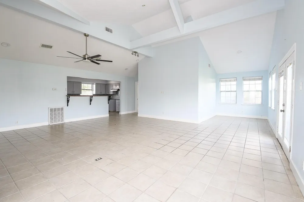 1615 Railroad Avenue San Leon, TX 77539