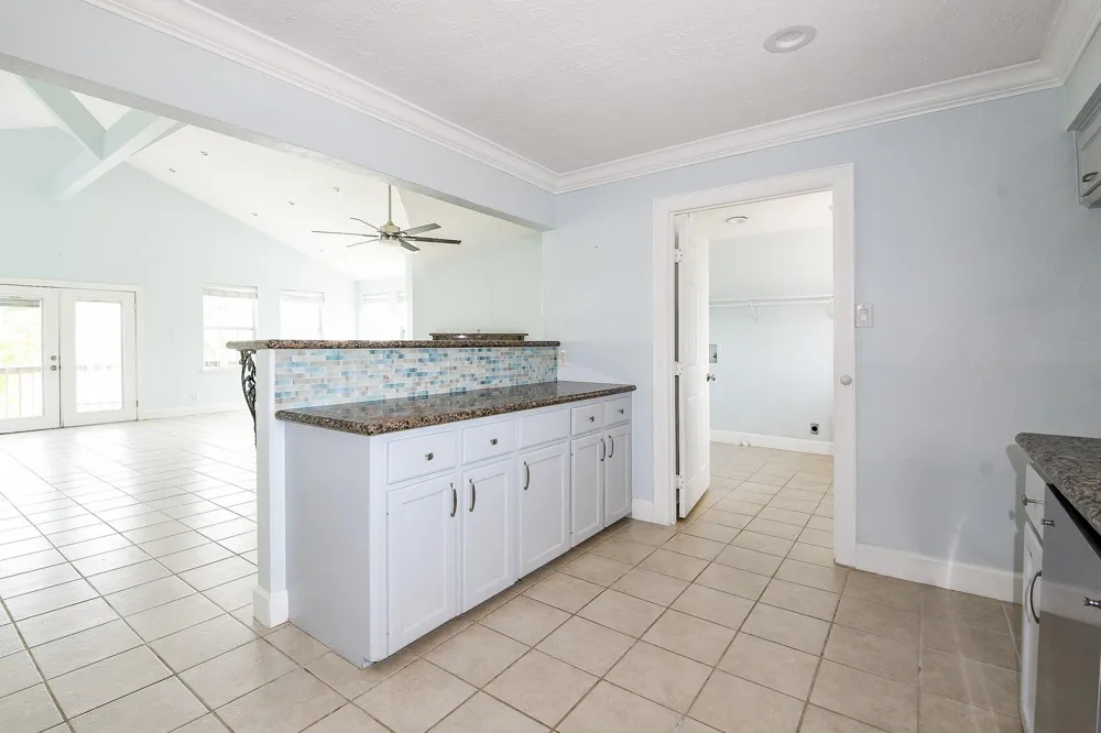 1615 Railroad Avenue San Leon, TX 77539