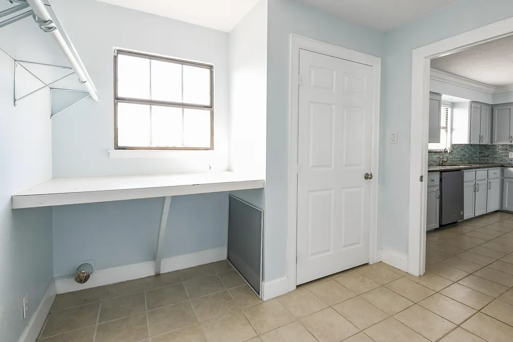 1615 Railroad Avenue San Leon, TX 77539