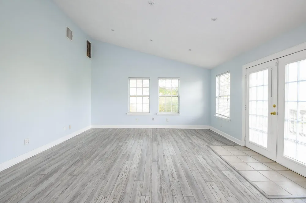 1615 Railroad Avenue San Leon, TX 77539