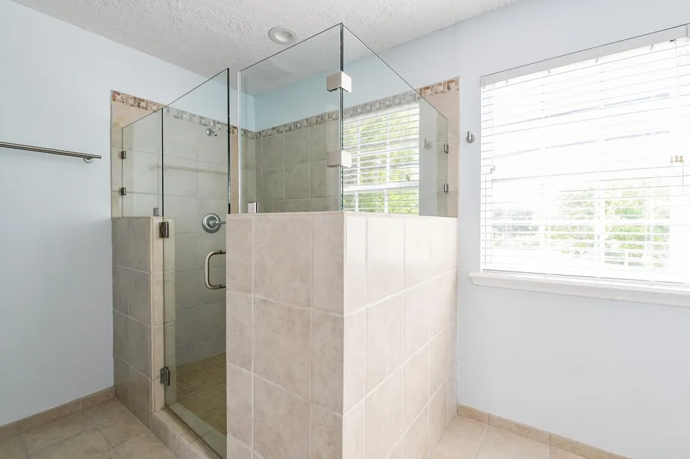 1615 Railroad Avenue San Leon, TX 77539