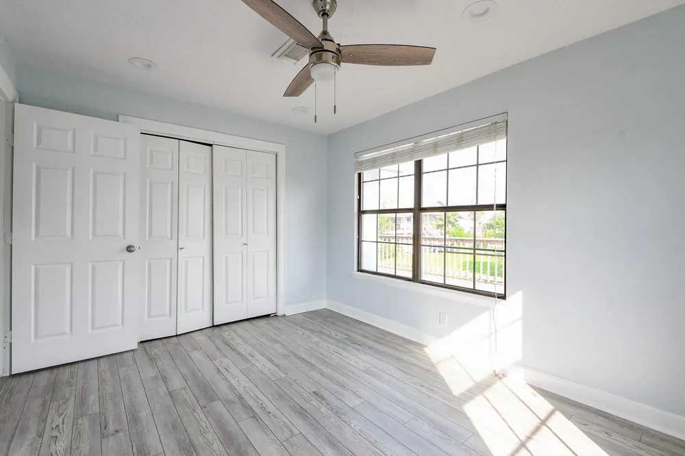 1615 Railroad Avenue San Leon, TX 77539