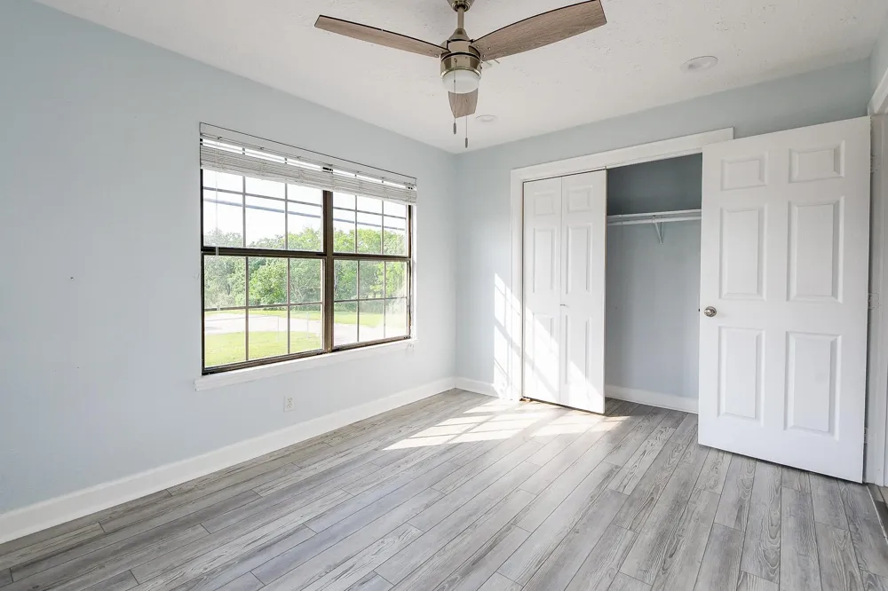 1615 Railroad Avenue San Leon, TX 77539