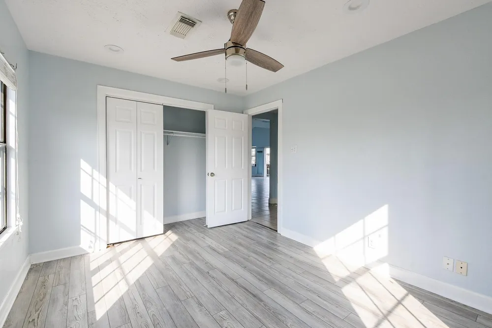 1615 Railroad Avenue San Leon, TX 77539