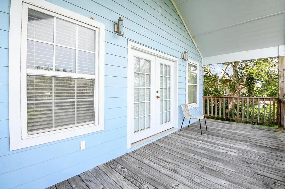 1615 Railroad Avenue San Leon, TX 77539