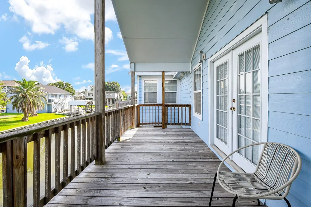 1615 Railroad Avenue San Leon, TX 77539