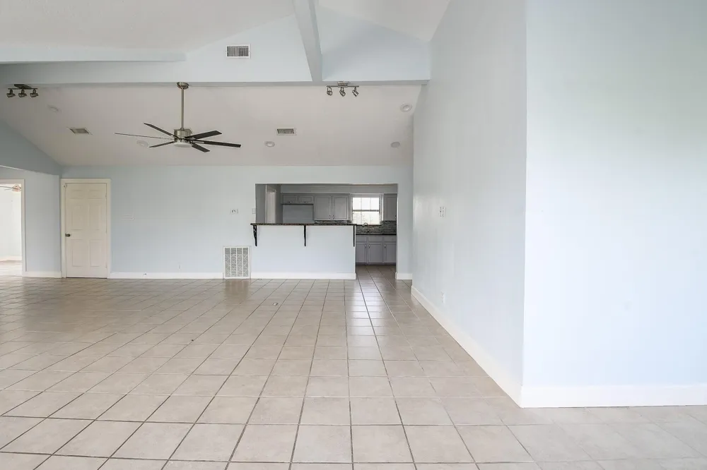 1615 Railroad Avenue San Leon, TX 77539