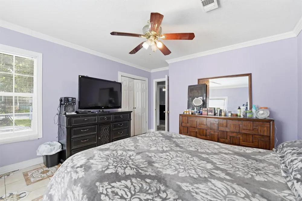 811 Canadian Street Houston, TX 77009