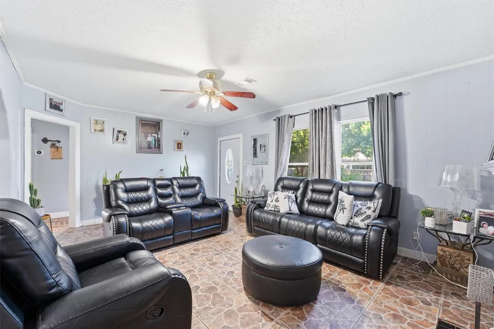 811 Canadian Street Houston, TX 77009
